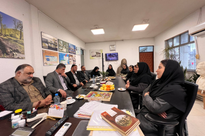 تجلیل از پرسنل خانم شهرداری رضوانشهر به مناسبت ولادت حضرت فاطمه زهرا(س) و روز زن